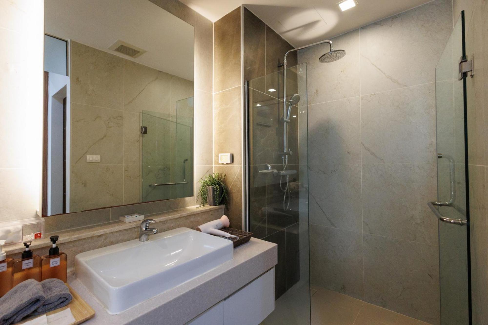 The Astra Condo City Center Chiang Mai Esterno foto