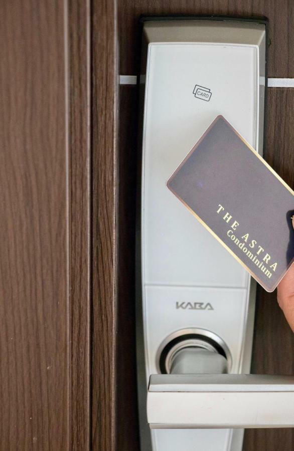 The Astra Condo City Center Chiang Mai Esterno foto